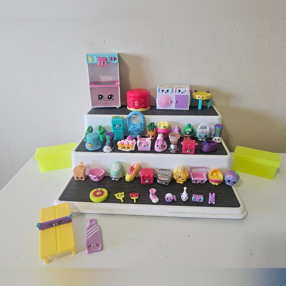 Shopkins Lot of 44